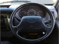 トヨタトヨエース平ボディ小型（2t・3t）[写真19]