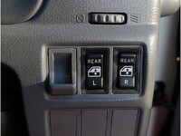 トヨタトヨエース平ボディ小型（2t・3t）[写真24]