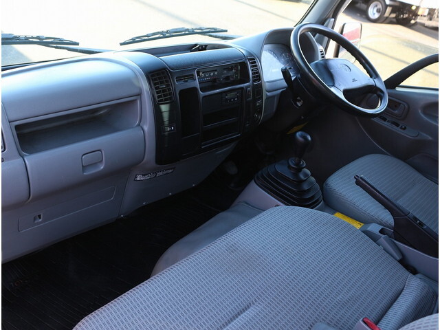 トヨタトヨエース平ボディ小型（2t・3t）[写真25]