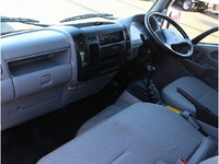 トヨタトヨエース平ボディ小型（2t・3t）[写真26]