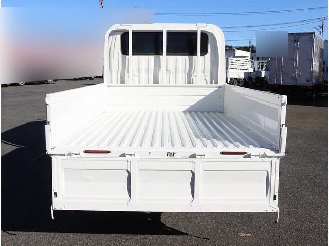 トヨタトヨエース平ボディ小型（2t・3t）[写真08]