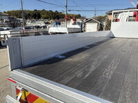 三菱ふそうファイターセルフクレーン4段増トン（6t・8t）[写真11]