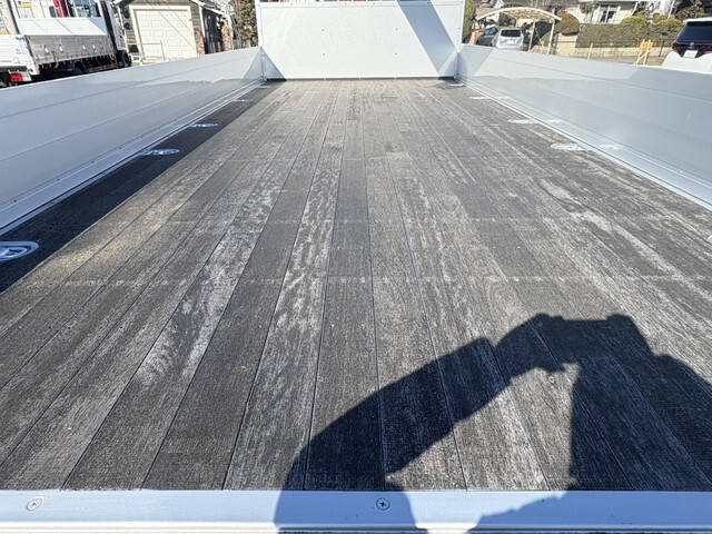 三菱ふそうファイターセルフクレーン4段増トン（6t・8t）[写真12]