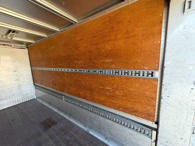 日野デュトロアルミウイング小型（2t・3t）[写真09]