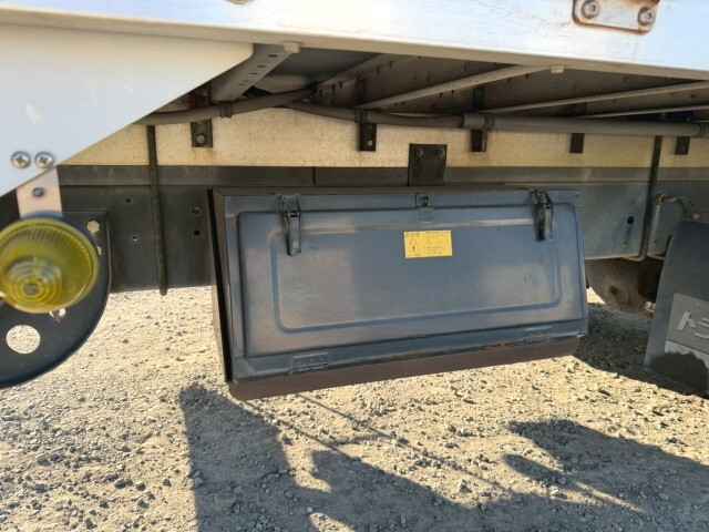 日野レンジャーアルミウイング中型（4t）[写真23]