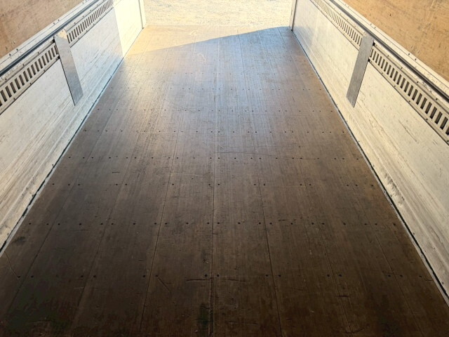 日野レンジャーアルミウイング中型（4t）[写真05]