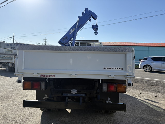 三菱ふそうキャンタークレーン付小型（2t・3t）[写真21]