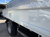 三菱ふそうキャンタークレーン付小型（2t・3t）[写真32]