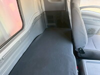 いすゞフォワードアルミウイング中型（4t）[写真14]