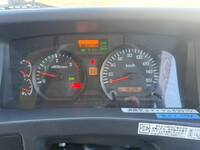 いすゞフォワードアルミウイング中型（4t）[写真15]