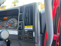 いすゞフォワードアルミウイング中型（4t）[写真18]