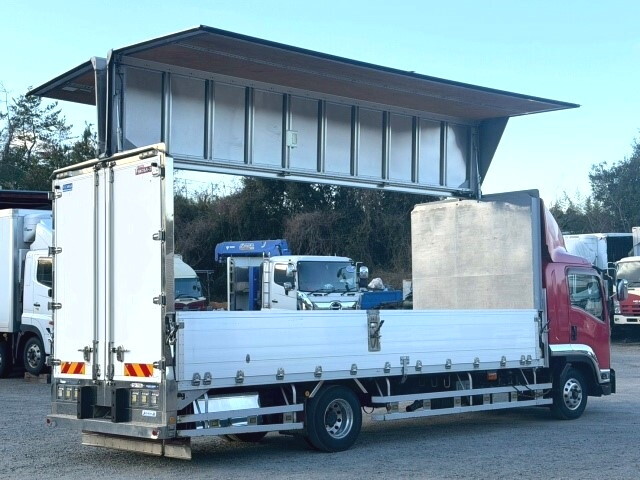 いすゞフォワードアルミウイング中型（4t）[写真02]