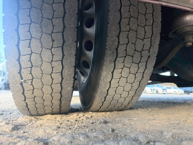 いすゞフォワードアルミウイング中型（4t）[写真34]