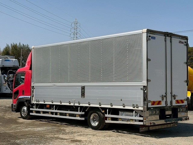 いすゞフォワードアルミウイング中型（4t）[写真04]