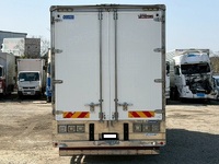 いすゞフォワードアルミウイング中型（4t）[写真09]