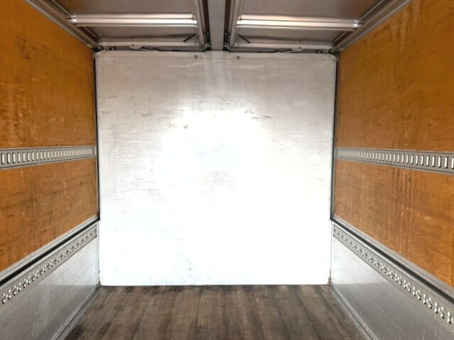 いすゞフォワードアルミウイング中型（4t）[写真09]