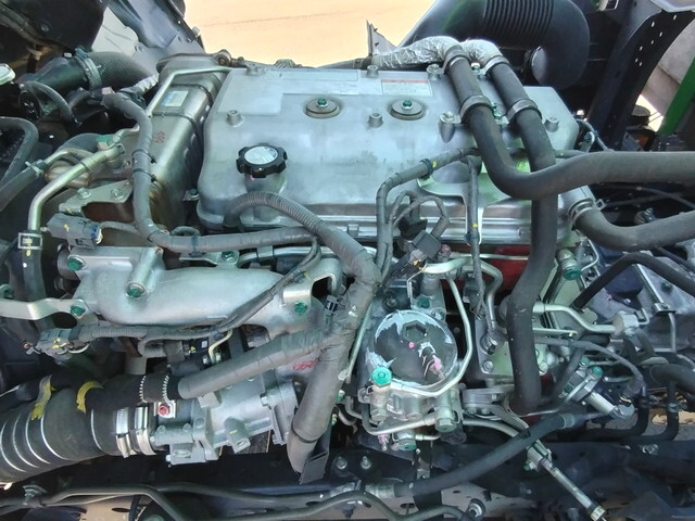 日野レンジャー平ボディ中型（4t）[写真12]