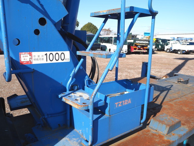 いすゞエルフ高所作業車小型（2t・3t）[写真11]