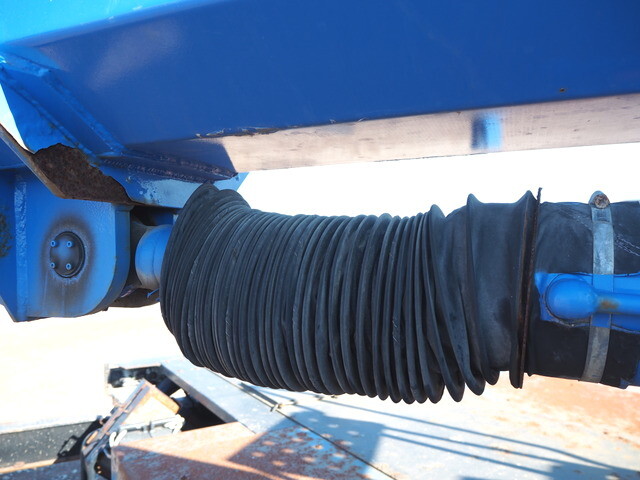 いすゞエルフ高所作業車小型（2t・3t）[写真17]