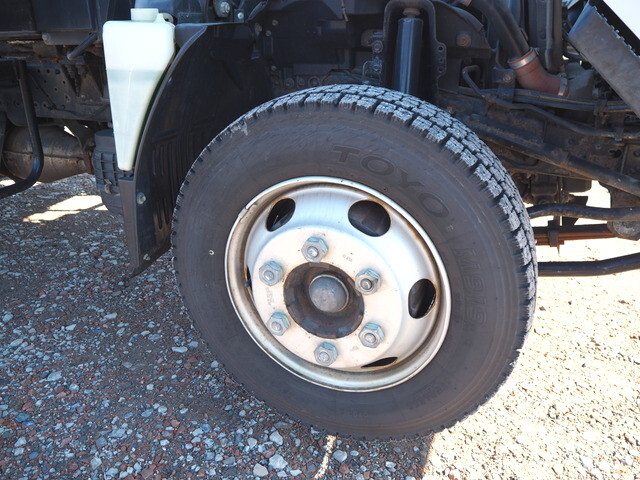 いすゞエルフ高所作業車小型（2t・3t）[写真19]