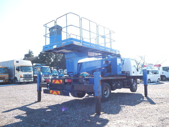 いすゞエルフ高所作業車小型（2t・3t）[写真02]