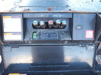 いすゞエルフ高所作業車小型（2t・3t）[写真25]