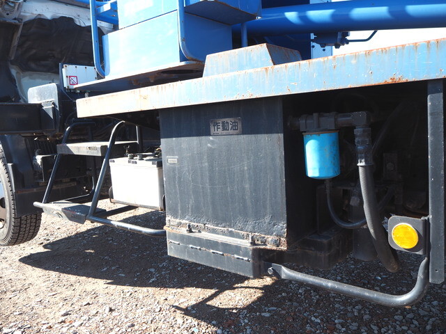 いすゞエルフ高所作業車小型（2t・3t）[写真28]