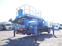 いすゞエルフ高所作業車小型（2t・3t）[写真02]