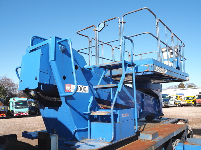 いすゞエルフ高所作業車小型（2t・3t）[写真32]