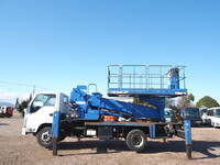 いすゞエルフ高所作業車小型（2t・3t）[写真06]