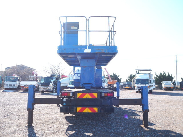 いすゞエルフ高所作業車小型（2t・3t）[写真06]