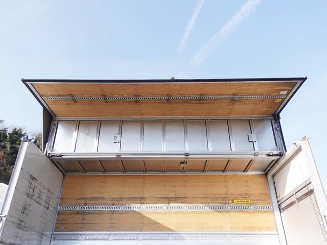 いすゞフォワードアルミウイング中型（4t）[写真12]