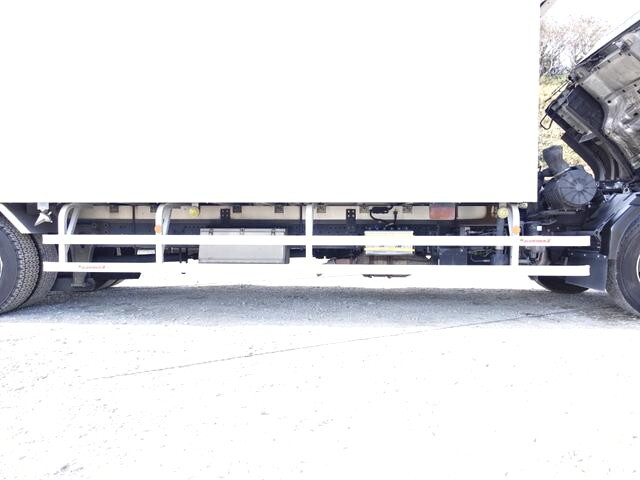 いすゞフォワード冷凍車（冷蔵車）増トン（6t・8t）[写真16]