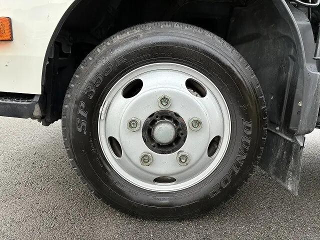 日野デュトロ平ボディ小型（2t・3t）[写真18]