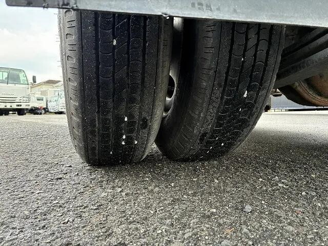 日野デュトロ平ボディ小型（2t・3t）[写真19]