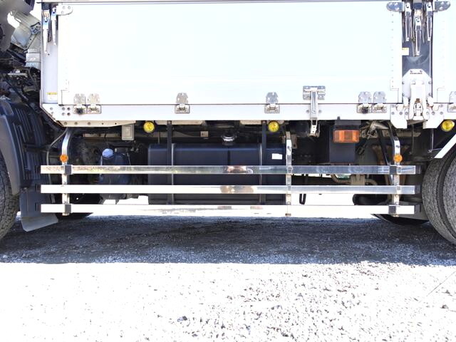 日野プロフィア冷蔵冷凍ウイング大型（10t）[写真20]