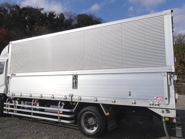 UDトラックスコンドルアルミウイング増トン（6t・8t）[写真06]