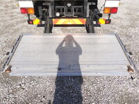 いすゞフォワード冷凍車（冷蔵車）中型（4t）[写真13]