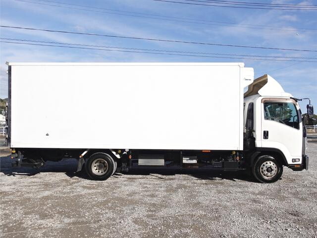 いすゞフォワード冷凍車（冷蔵車）中型（4t）[写真06]