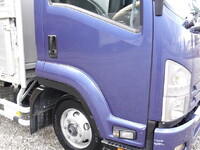 いすゞフォワードアルミウイング中型（4t）[写真05]