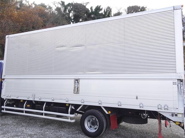 いすゞフォワードアルミウイング中型（4t）[写真07]