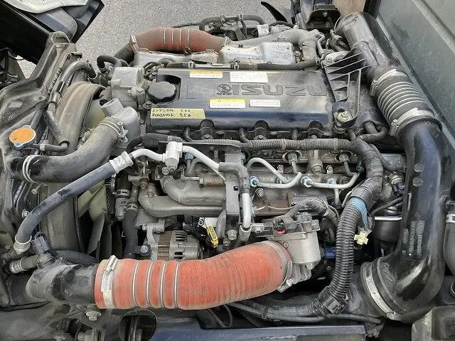 いすゞエルフ平ボディ小型（2t・3t）[写真12]