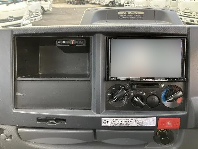 いすゞエルフ平ボディ小型（2t・3t）[写真29]