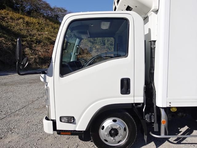 いすゞエルフ冷凍車（冷蔵車）小型（2t・3t）[写真10]