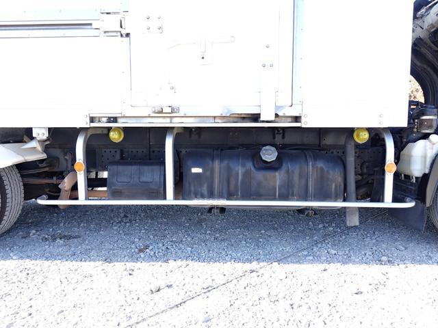 いすゞエルフ冷凍車（冷蔵車）小型（2t・3t）[写真14]