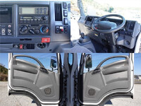 いすゞエルフ冷凍車（冷蔵車）小型（2t・3t）[写真21]