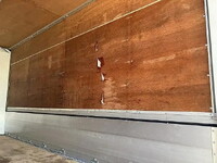 三菱ふそうキャンターアルミウイング小型（2t・3t）[写真13]