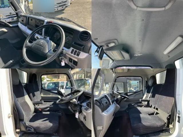 三菱ふそうキャンターアルミウイング小型（2t・3t）[写真30]