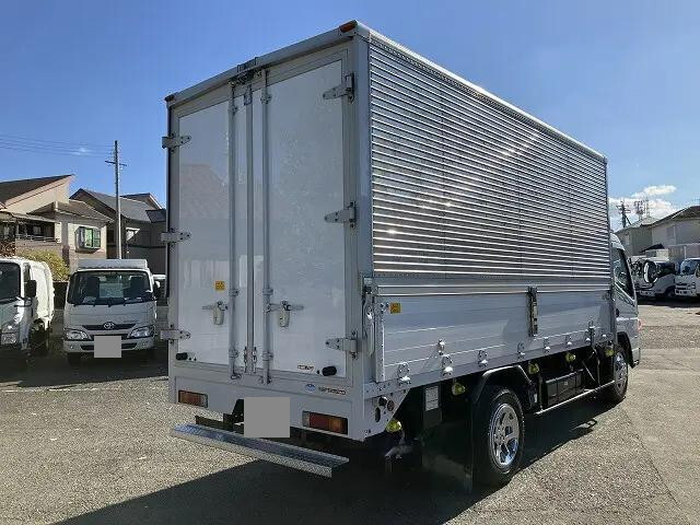 三菱ふそうキャンターアルミウイング小型（2t・3t）[写真04]