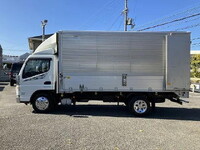 三菱ふそうキャンターアルミウイング小型（2t・3t）[写真09]